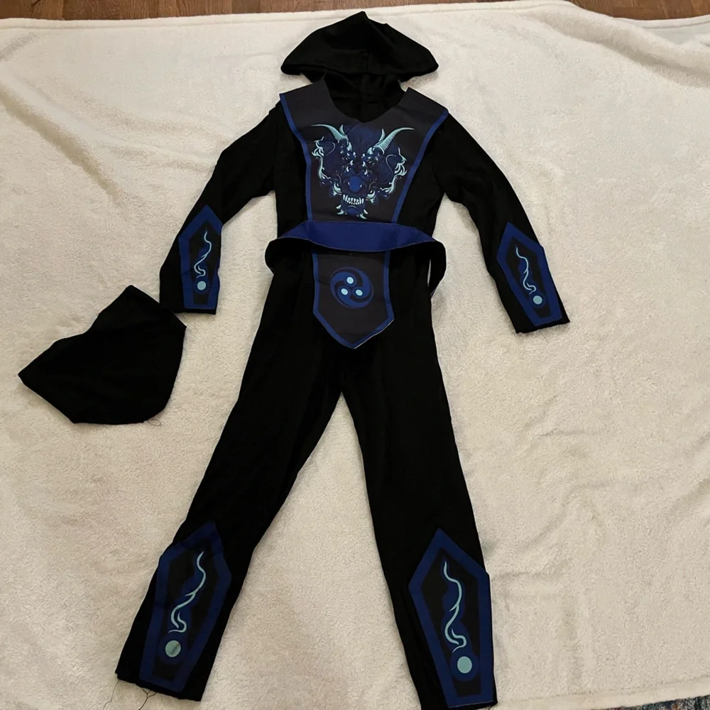 Kids ninja costume size medium